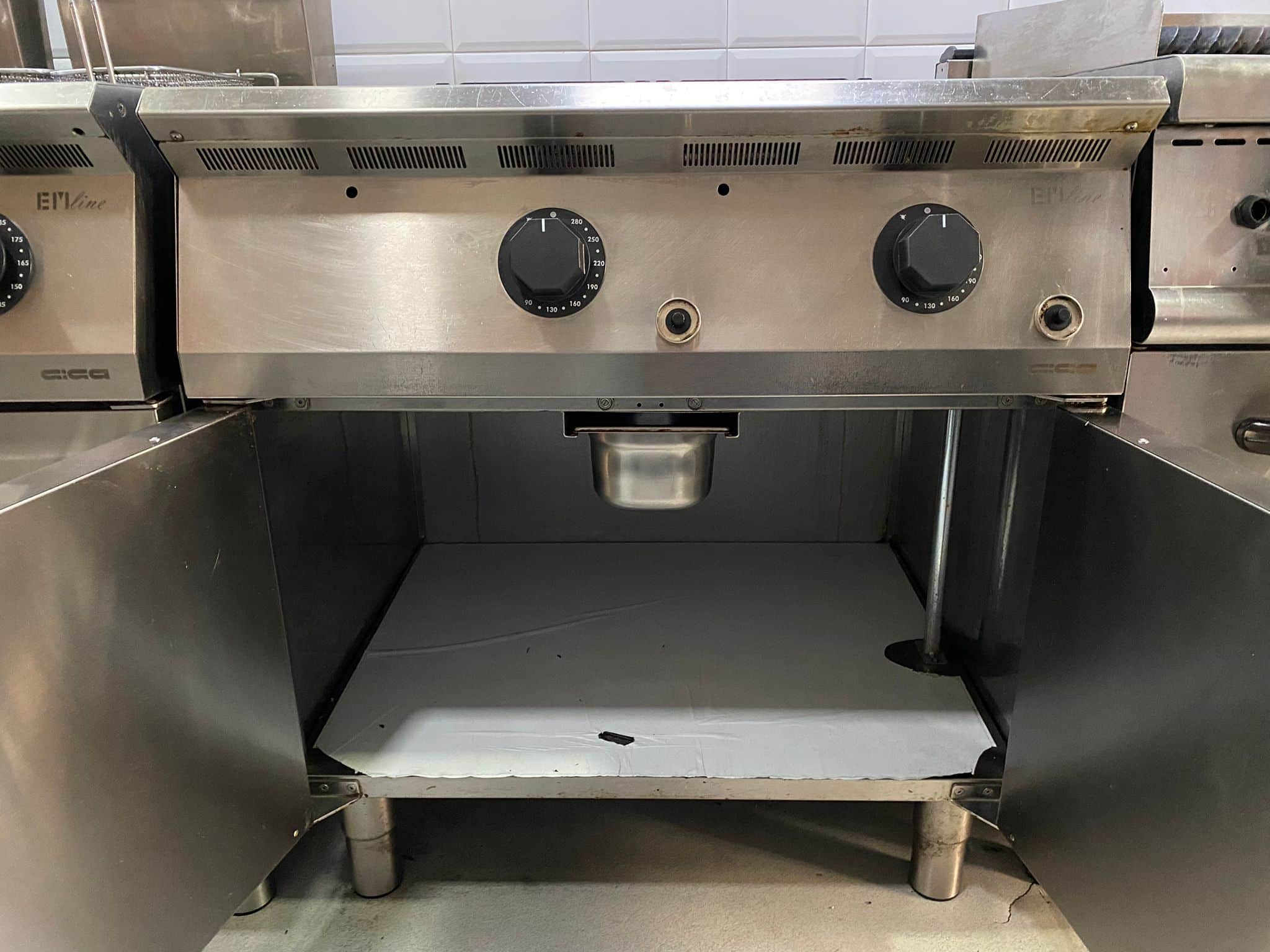 PLANCHA INDUSTRIAL A GAS MARCA EM LINE