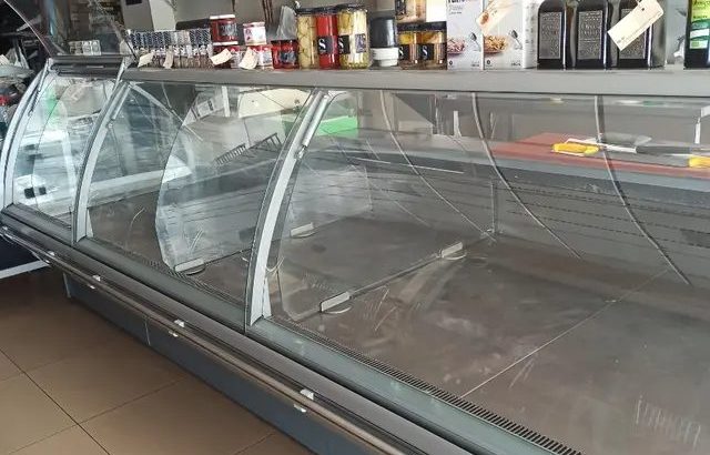 VITRINA REFRIGERADA