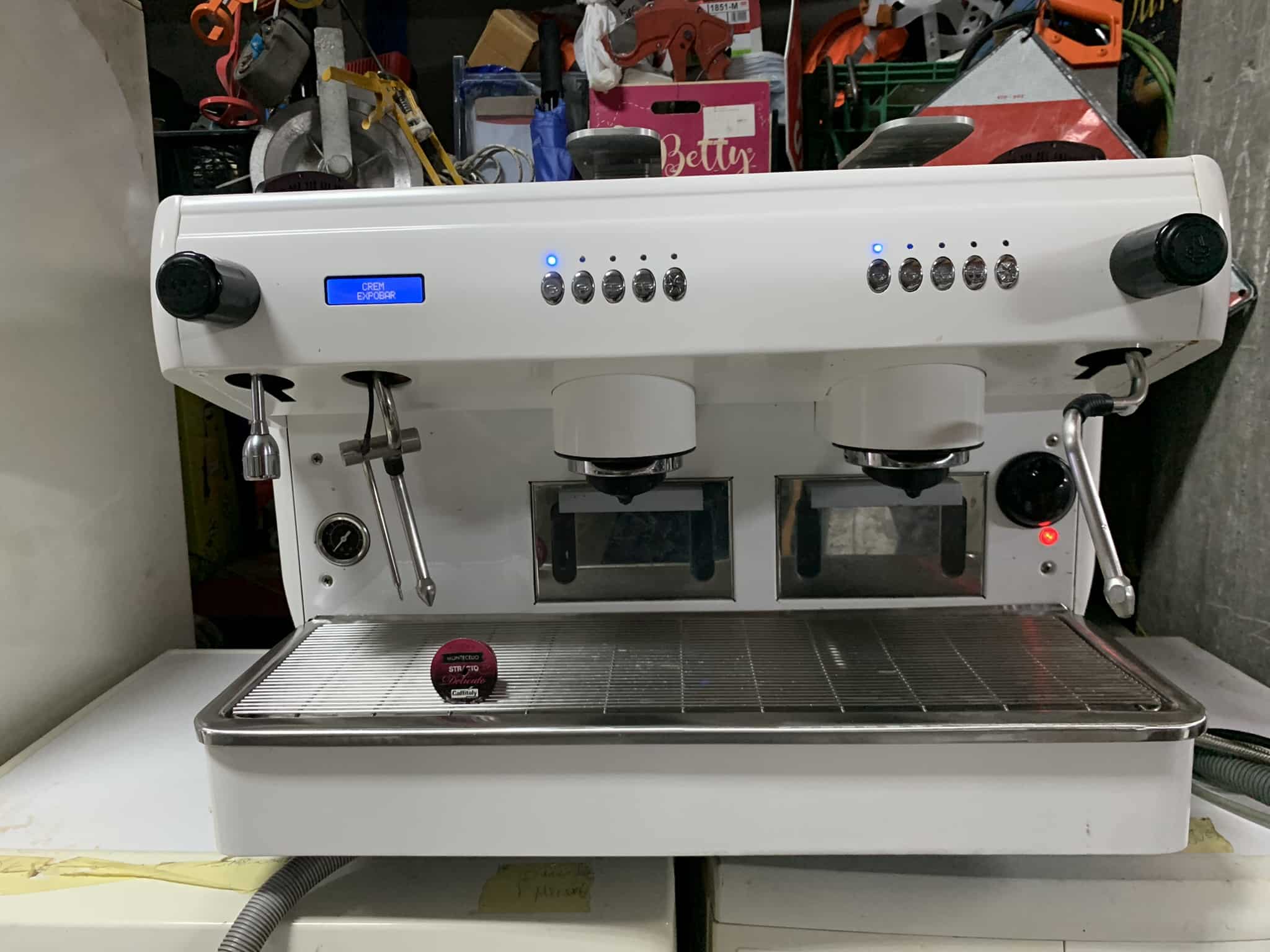 Cafetera de cápsulas para hotel