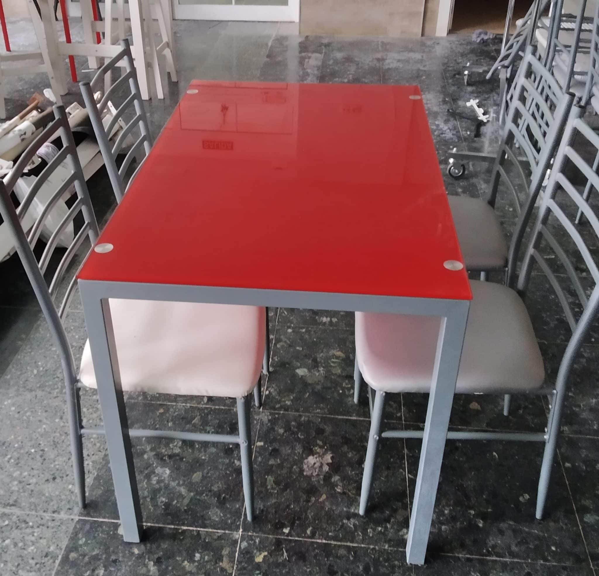 VENDO MAQUINARIA DE CAFETERIA POR CIERRE .