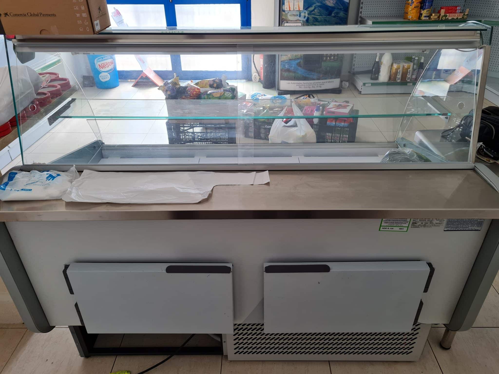 NEVERA EXPOSITORA DE 2 PUERTAS CORREDERAS