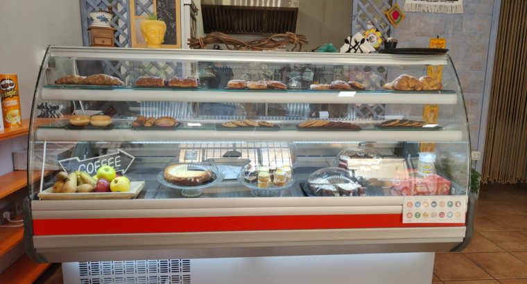 NEVERA EXPOSITORA 3 PUERTAS