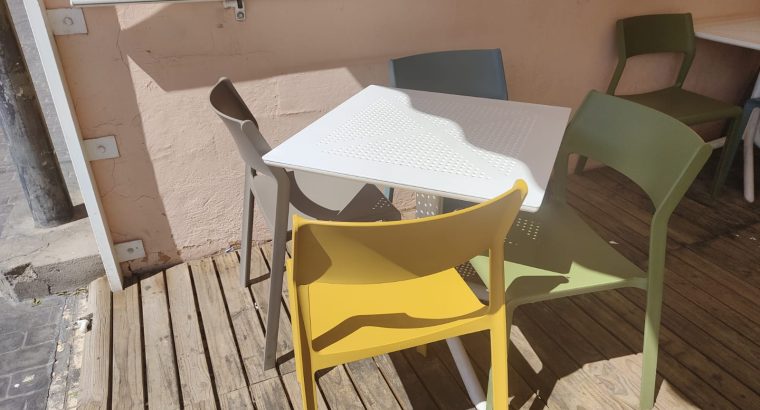 Mesas y sillas de comedor