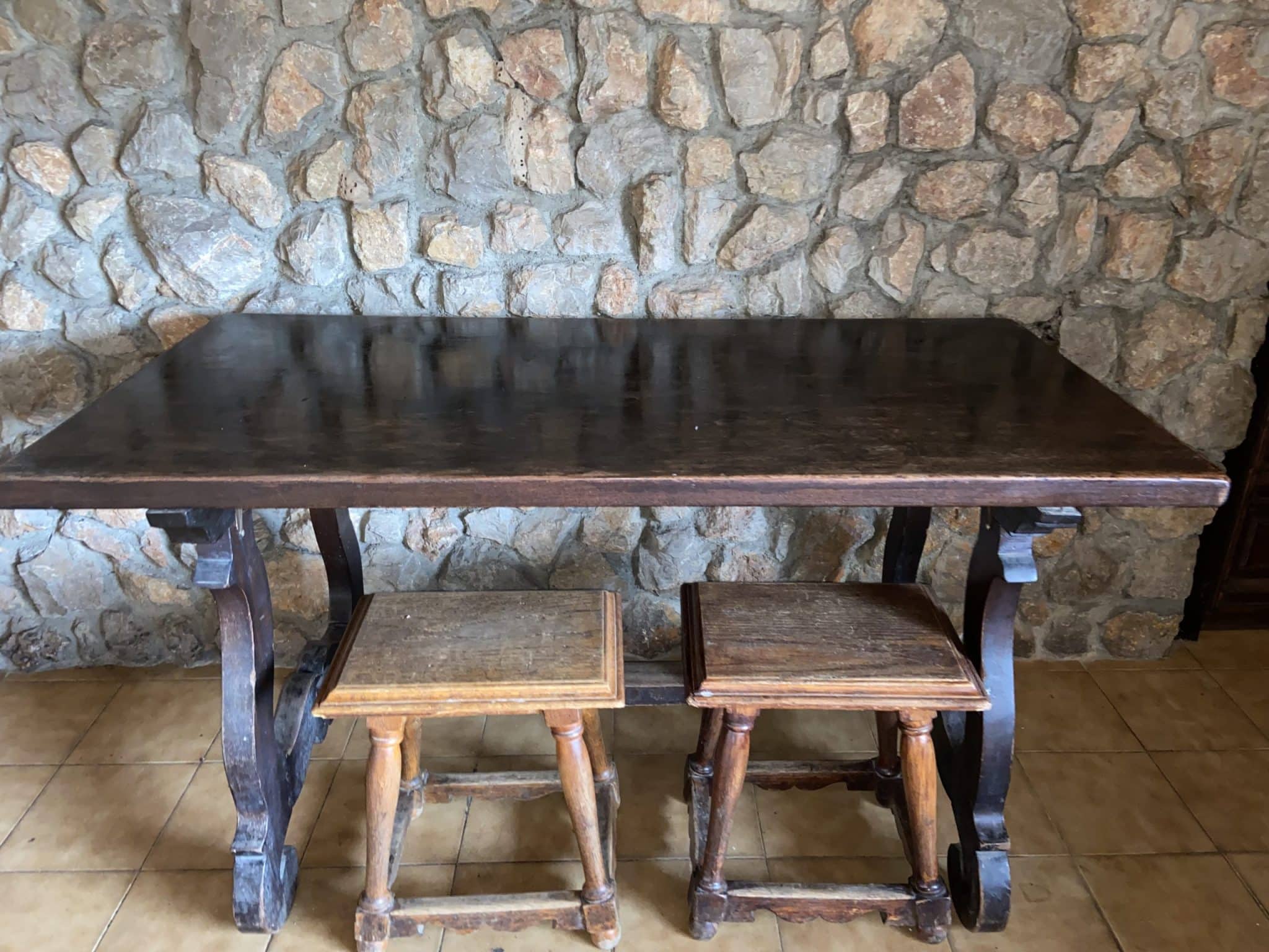 TABURETES MCIZOS DE ROBLE