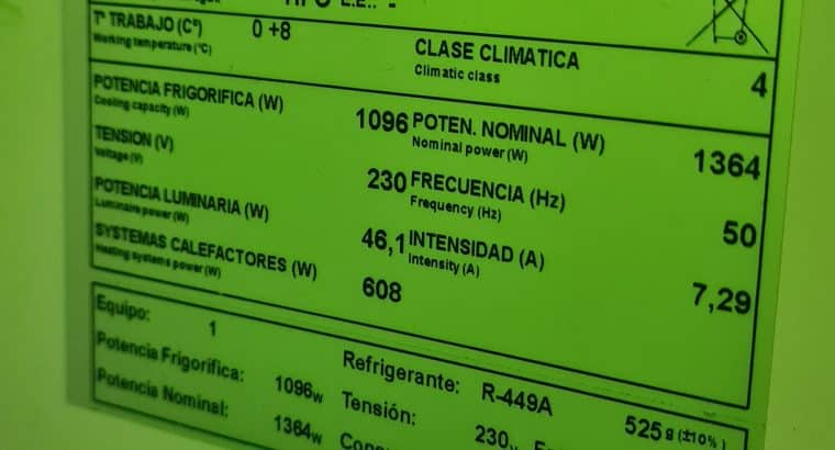 Vitrina refrigerada DOCRILUC VE-8-30-R
