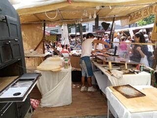 Parada de Pizza / Pan con horno a leña a remolque
