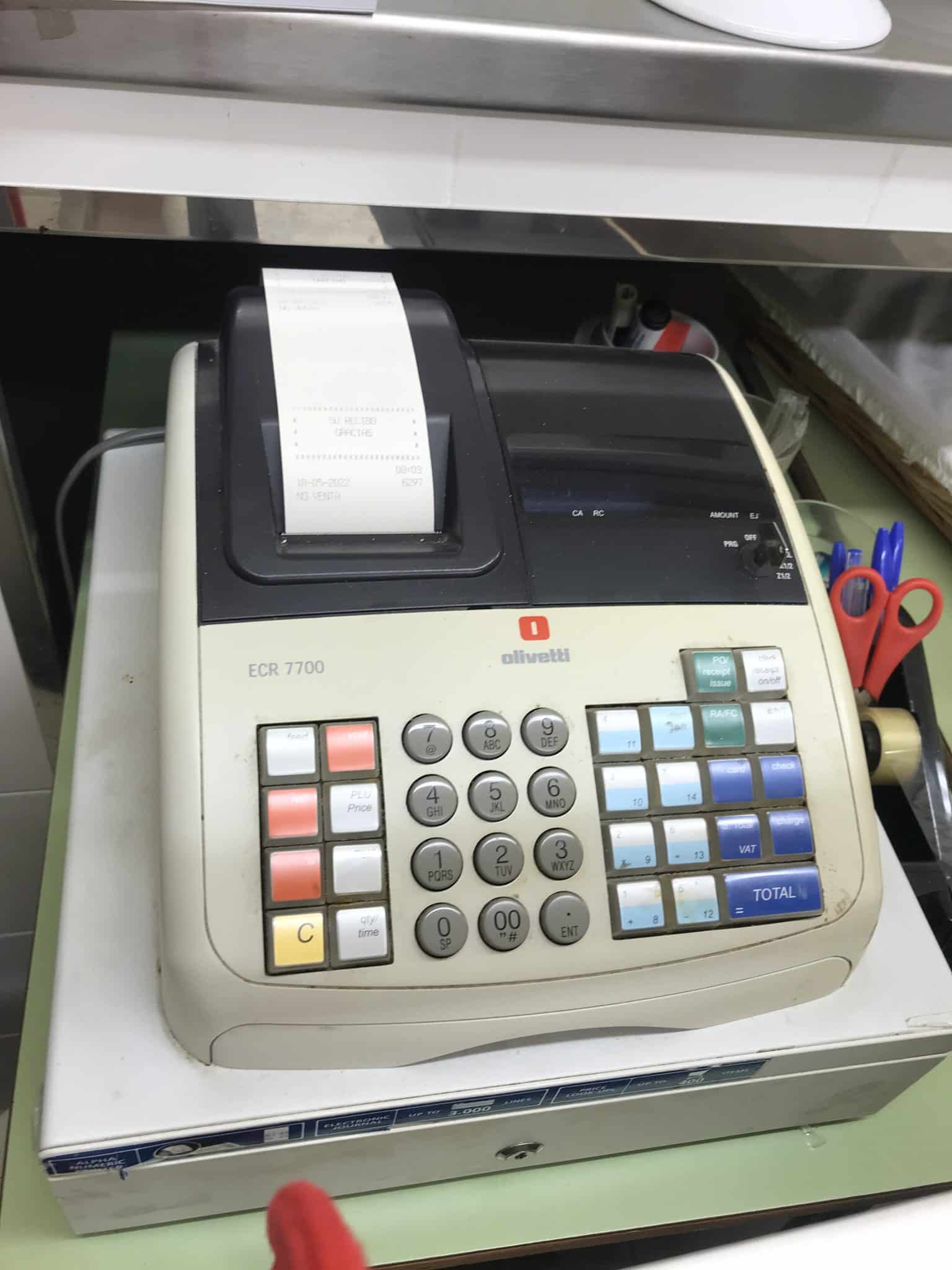 Vendo material cafetería por cierre