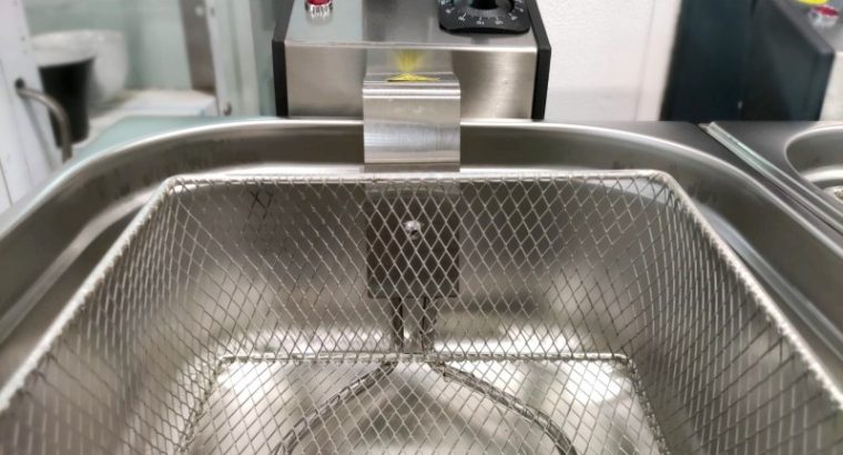 Freidora Eléctrica 8+8 litros