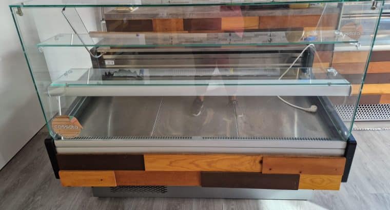 Vitrina expositora con refrigeración