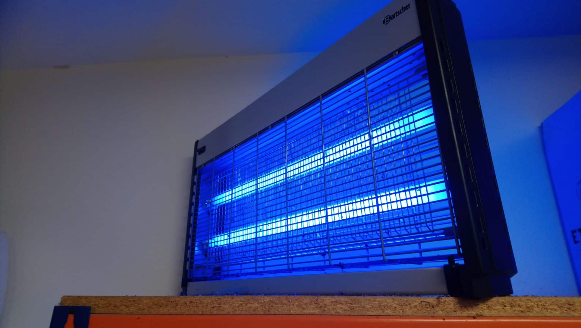 Matamoscas eléctrico 12 metros 2x20w tubo de neón. BARTSCHER 300317