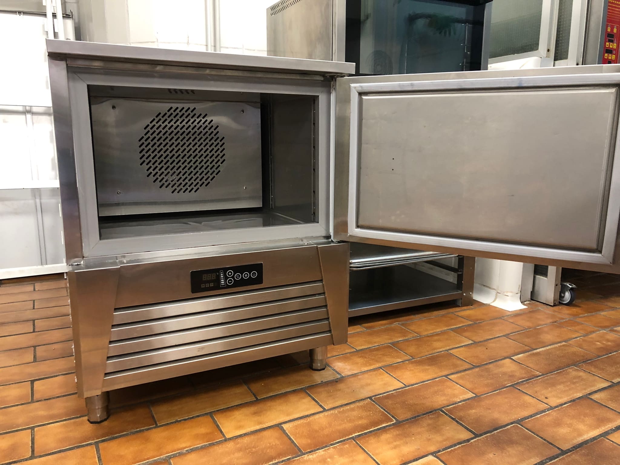 ABATIDOR DE TEMPERATURA ultracongelacion