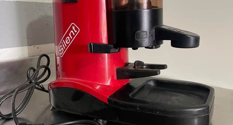 CAFETERA 2 GRUPOS FUTURMAT + MOLINILLO