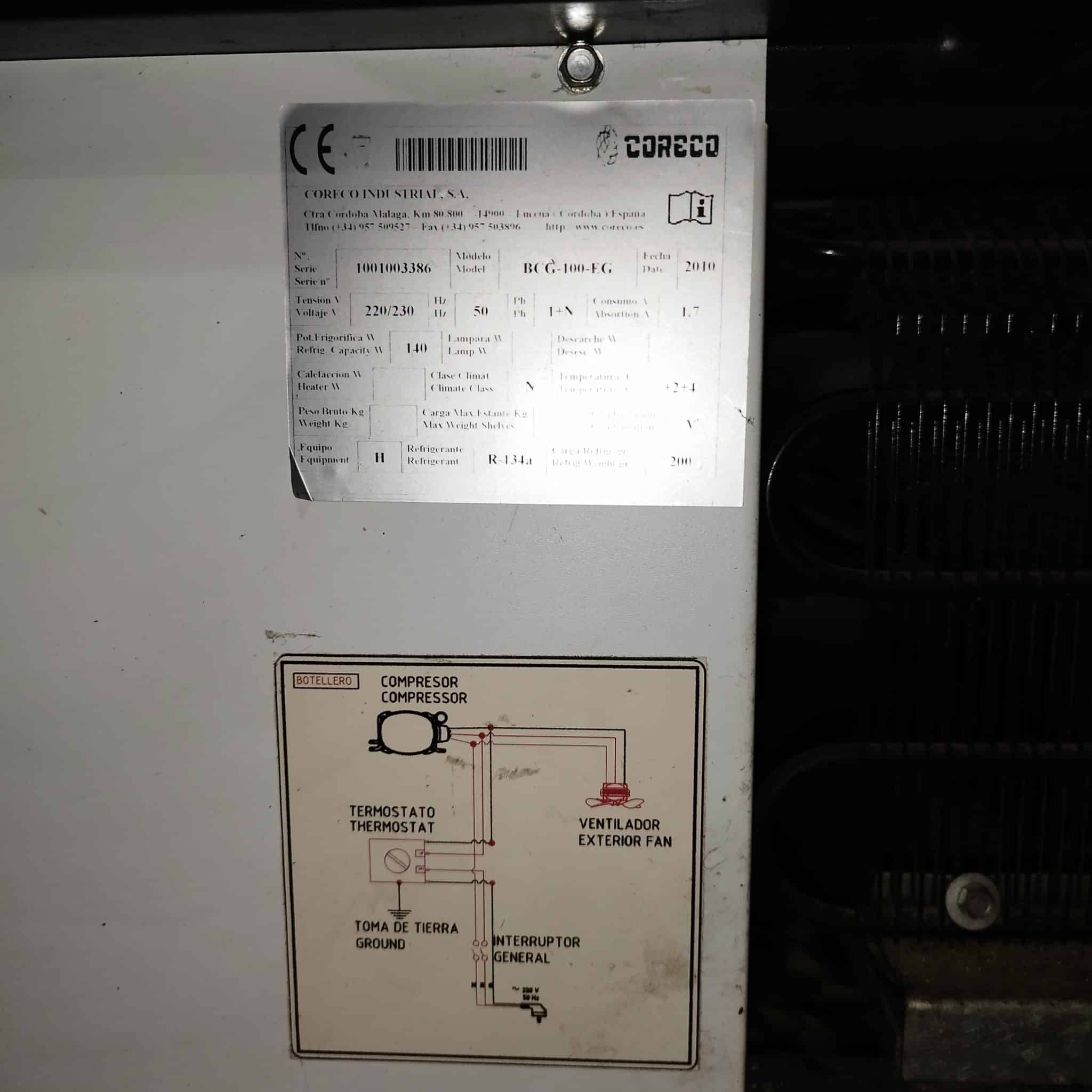 Nevera Cervezas, refrescos, zumos