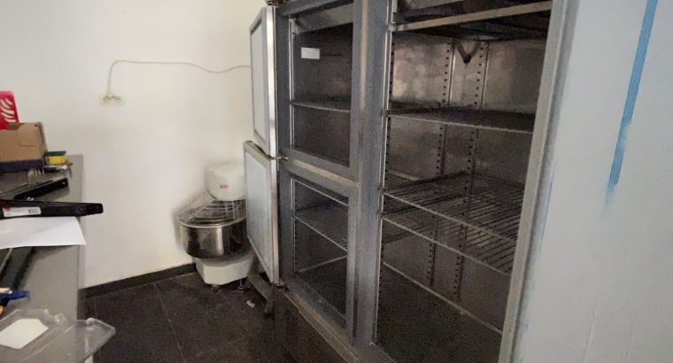 ARMARIO REFRIGERADO 3 PUERTAS 1100L