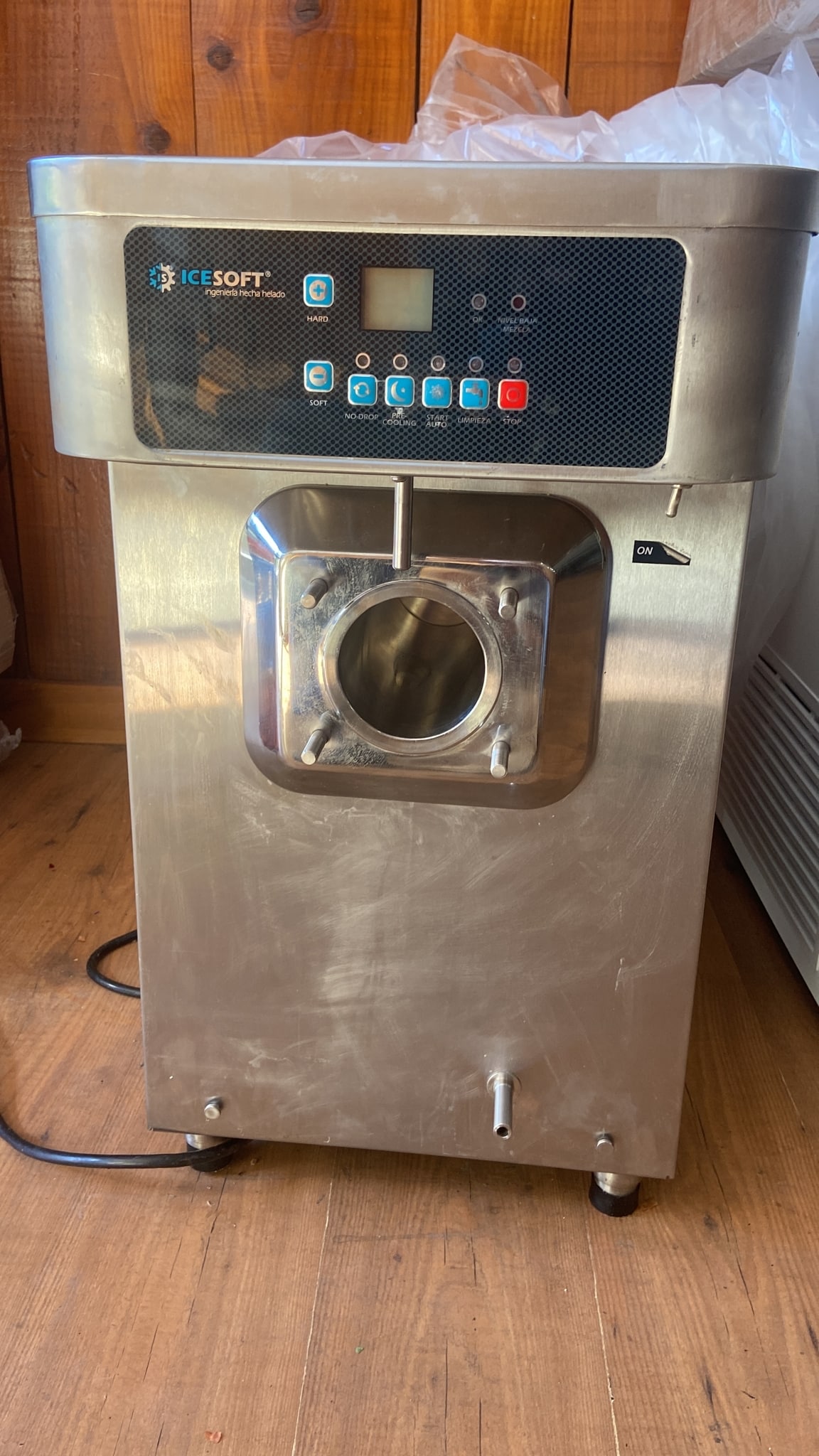 Vendo máquina helado Icesoft IS25