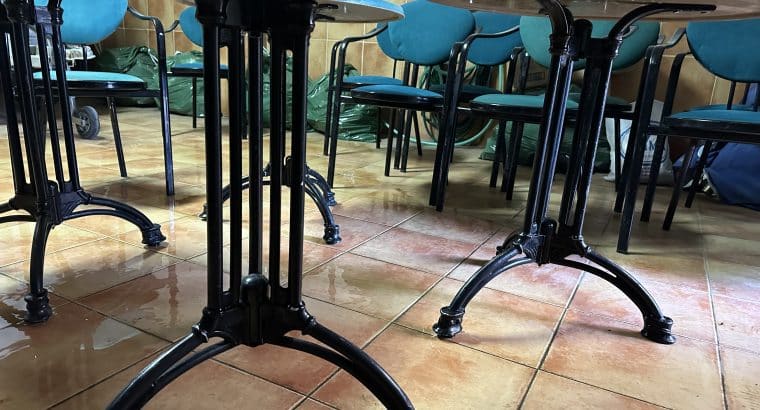 MESAS Y SILLAS CAFETERIA