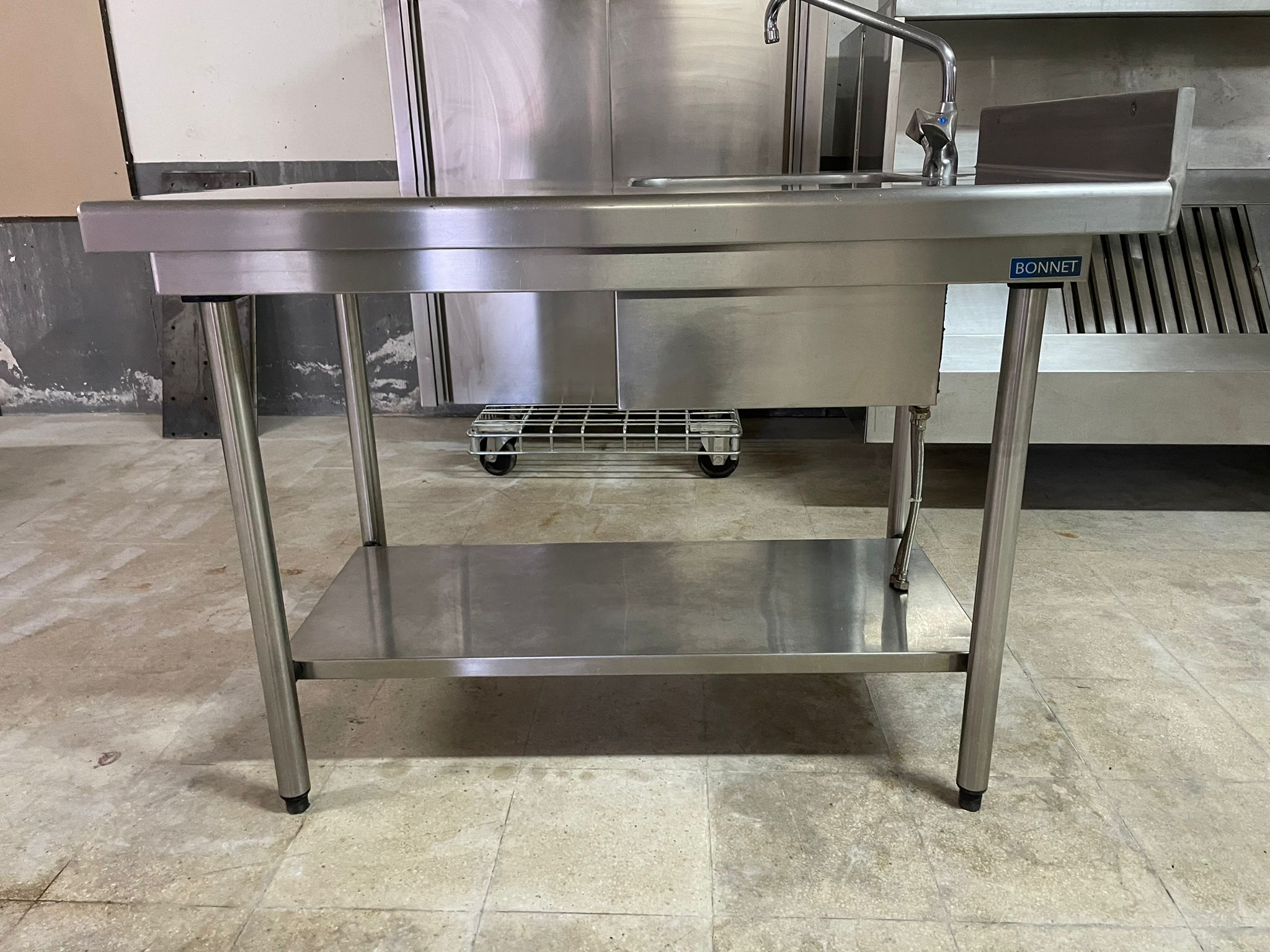 Mesa Mural de Acero Inox con Cubeta 1,2 m