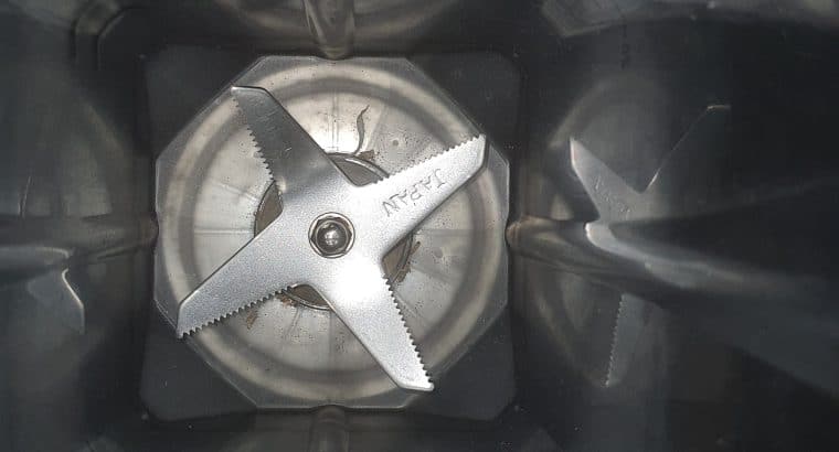 Batidora 1200w / Precio: 150 + 30 de vaso extra