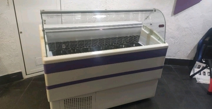 Vitrina heladería COF