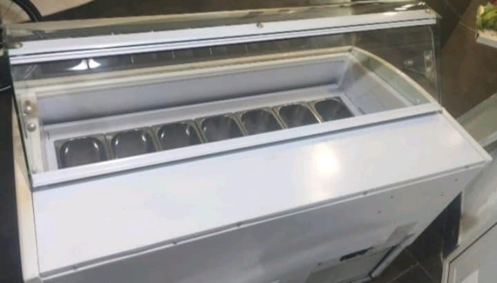 Vitrina heladería COF