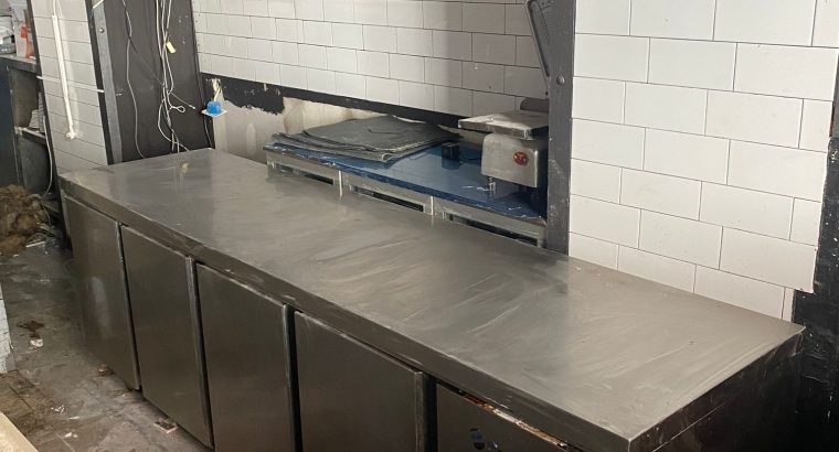 Bajo mostrador refrigerado acero inoxidable 4 puertas