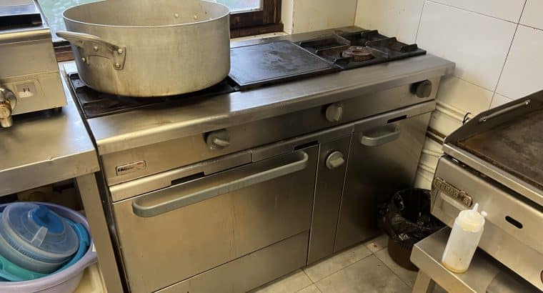 vendo maquinaria completa de rstaurante por cierre