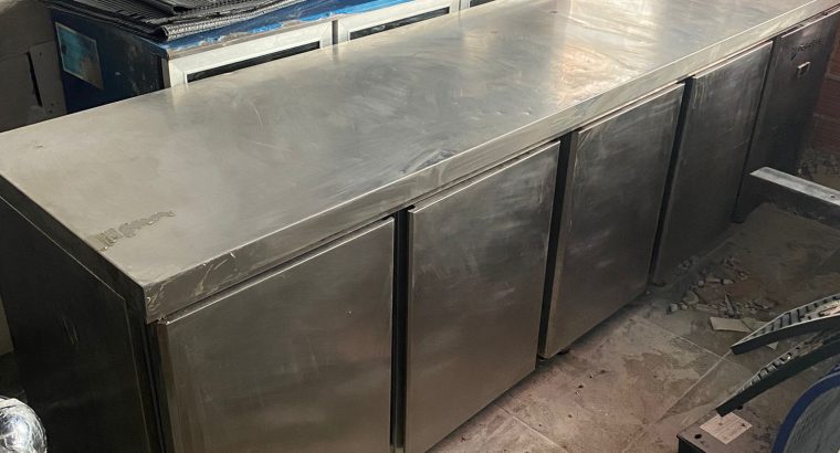 Bajo mostrador refrigerado acero inoxidable 4 puertas