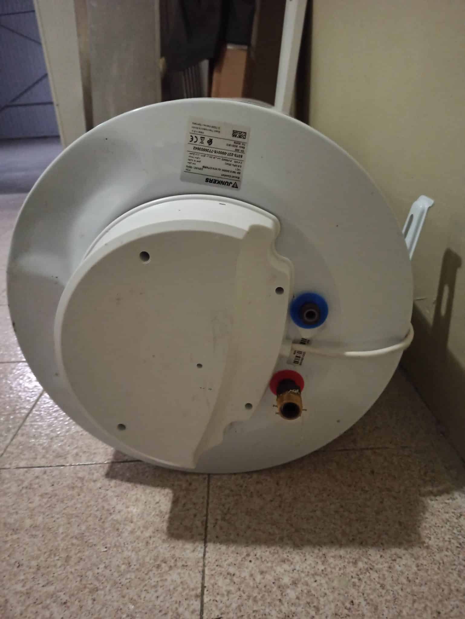 Venta de Termo Eléctrico Junkers Elacell Comfort 150L en Pontevedra