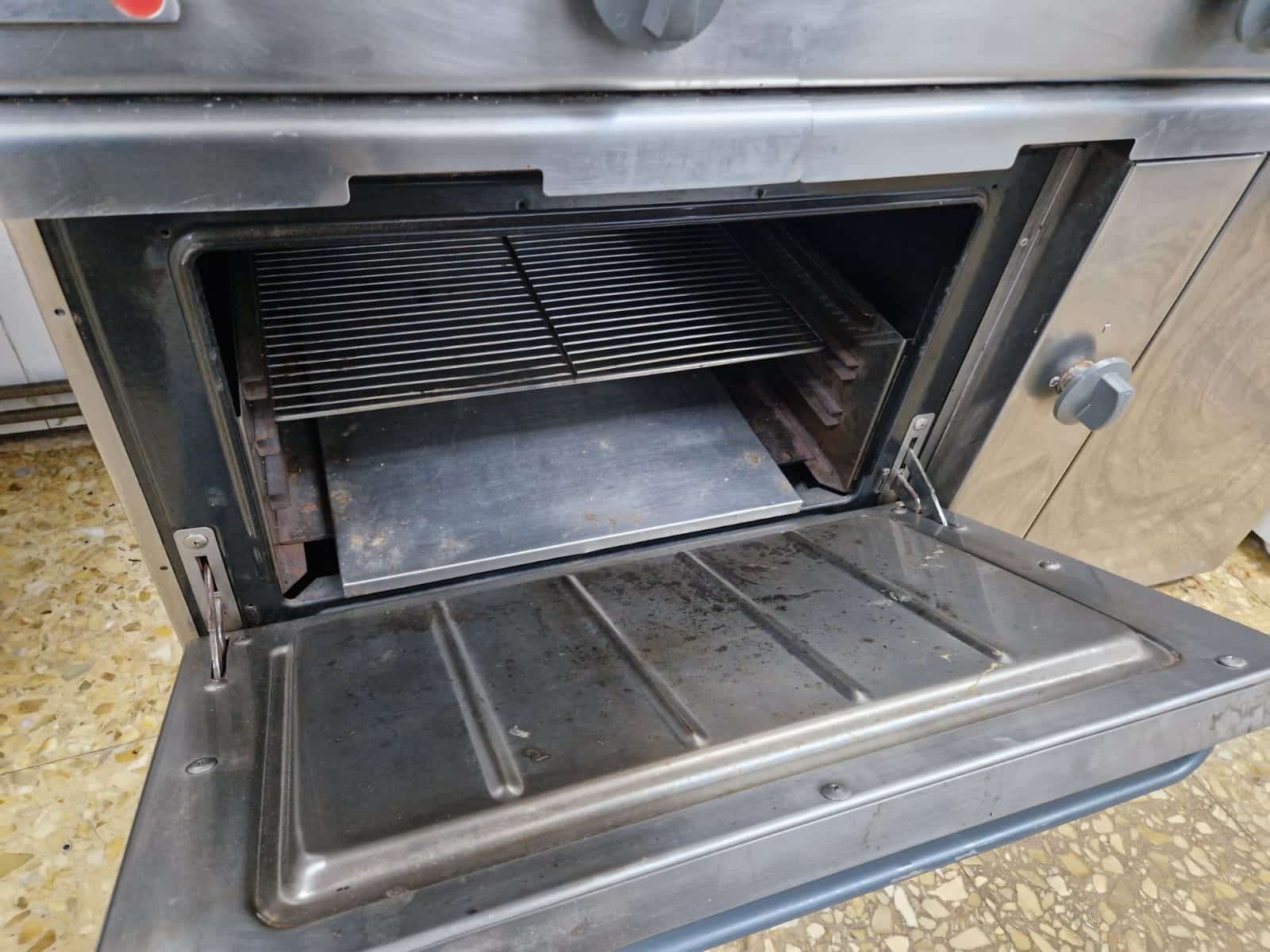 Vendo cocina y plancha industrial