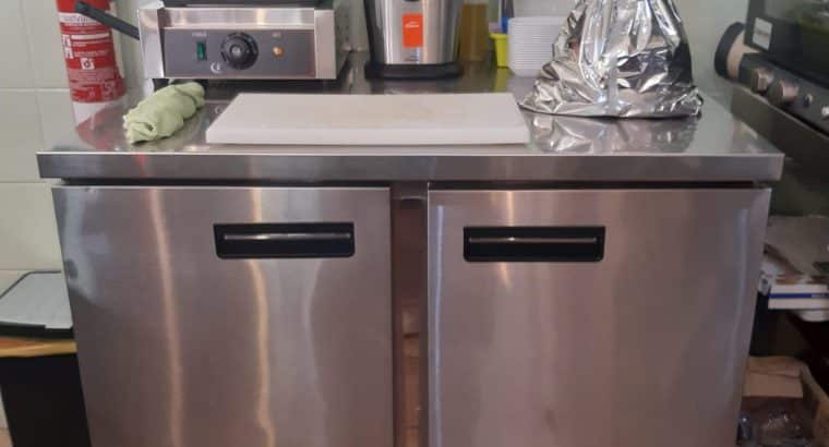 MESA REFRIGERADA DE ACERO INOX DE 2 PUERTAS