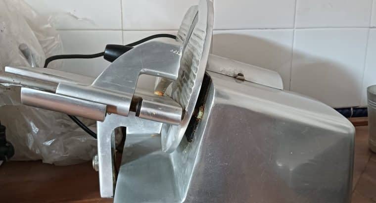 CORTADORA FIAMBRE Y BALANZA ELECTRONICA DINA