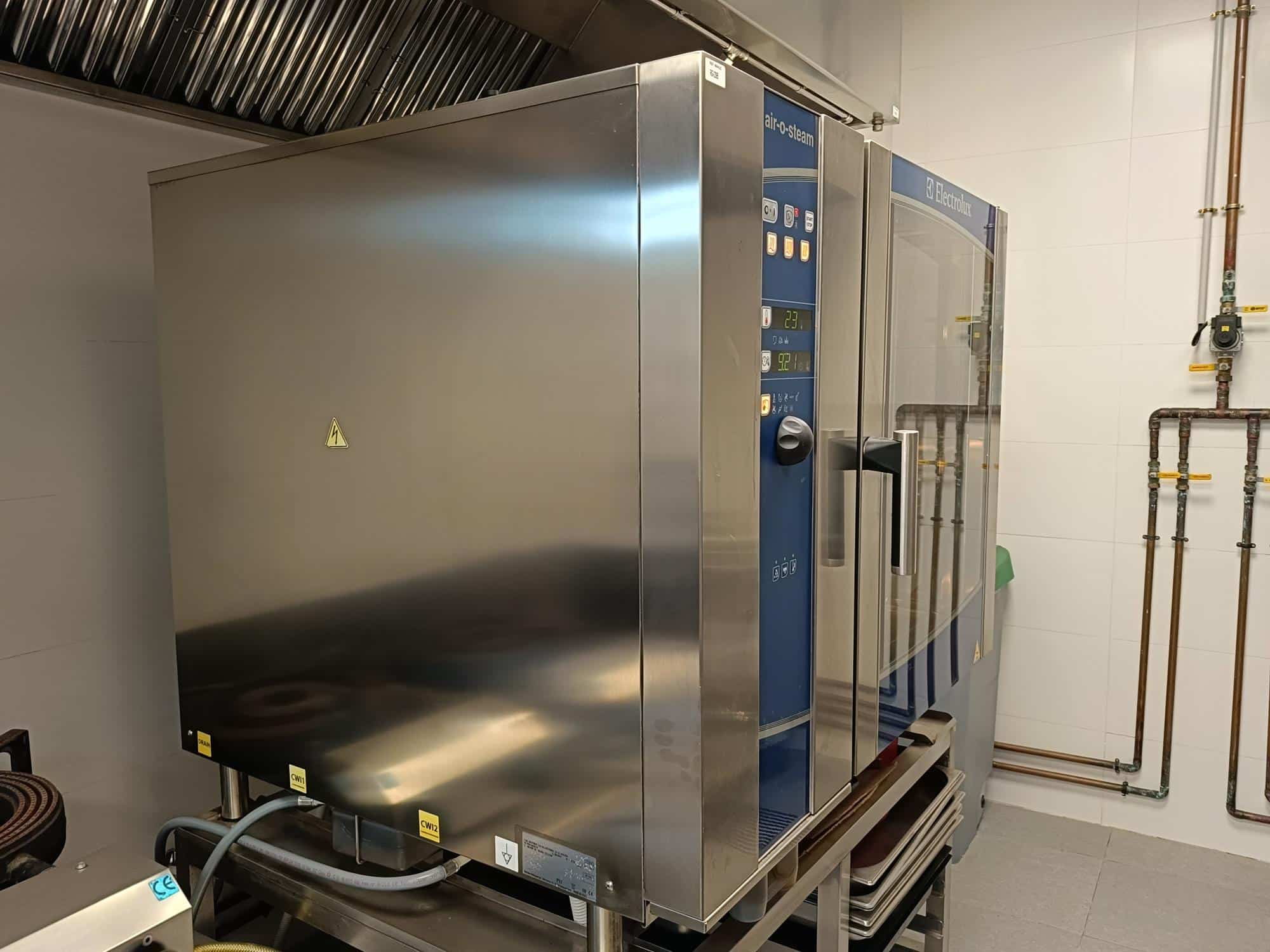 HORNO ELÉCTRICO DE CONVECCIÓN CON VAPOR