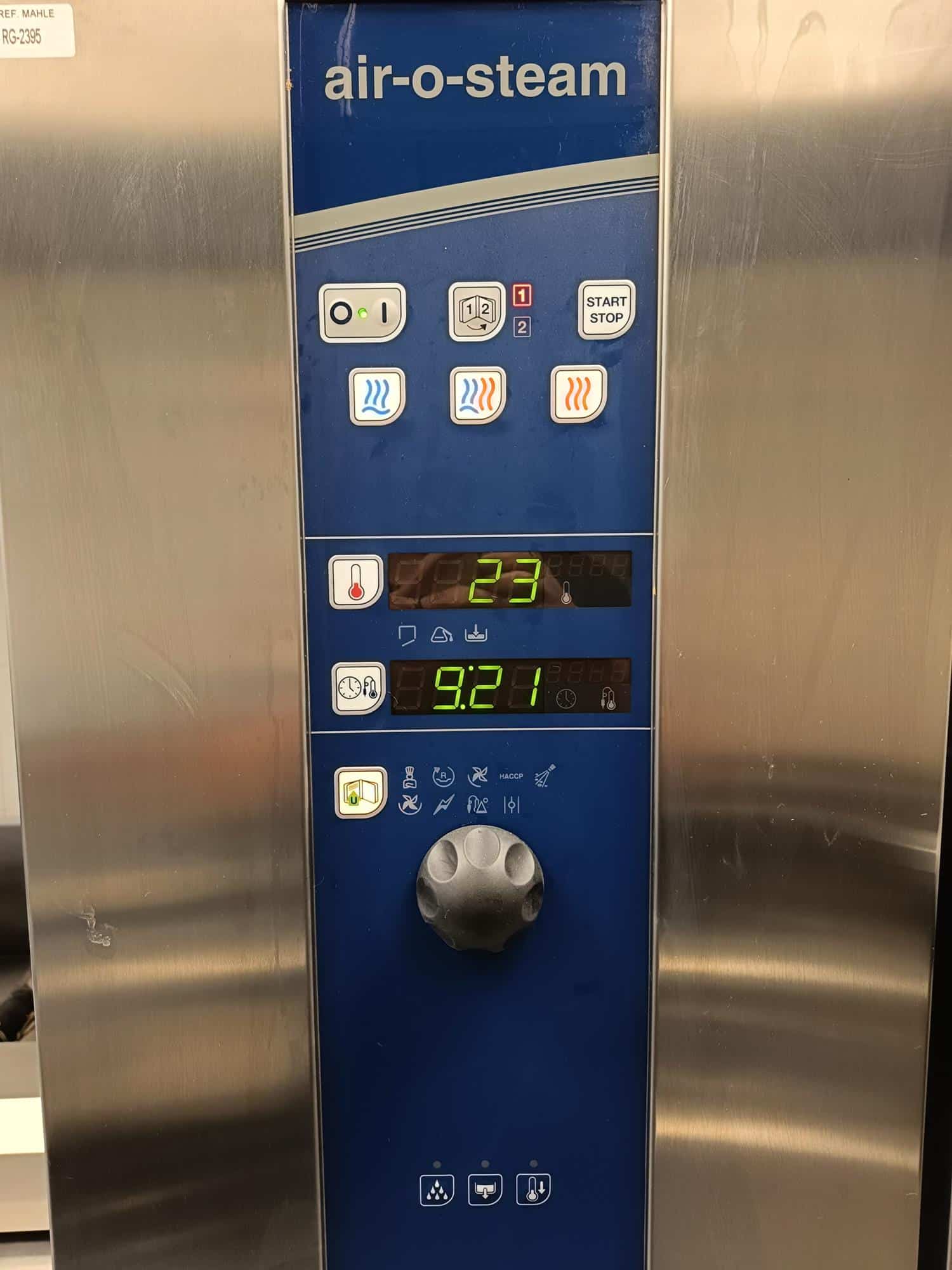 HORNO ELÉCTRICO DE CONVECCIÓN CON VAPOR