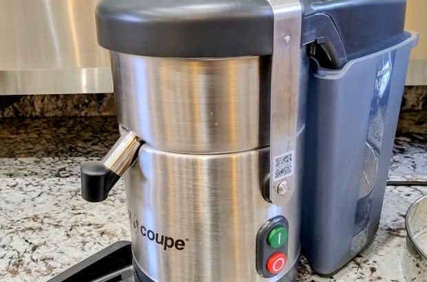 EXTRACTOR EXPRIMIDOR DE ZUMOS ROBOT COUPE