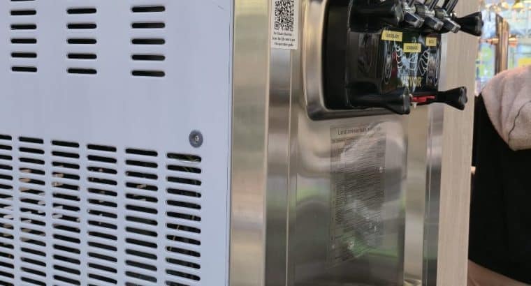 Máquina de helado VEVOR profesional- 3 sabores