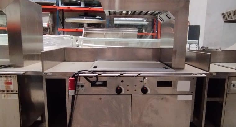 COCINA CALIENTE CON CAMPANA EXTRACTORA INTEGRADA