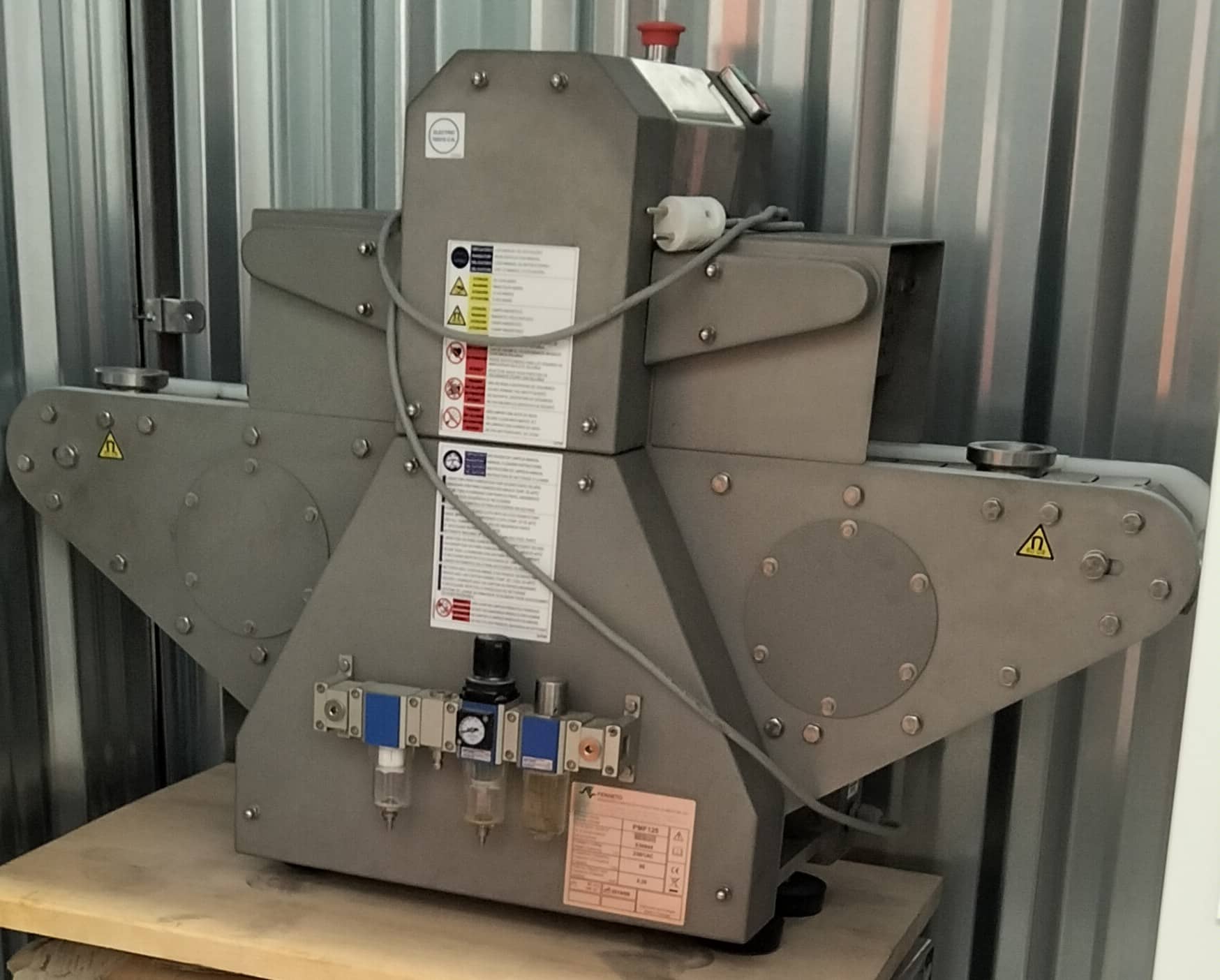 Prensa de pasteles de nata o tarteletas