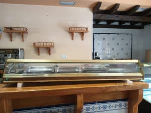 VITRINA FRIGORÍFICA SOBRE MOSTRADOR SEMINUEVA.