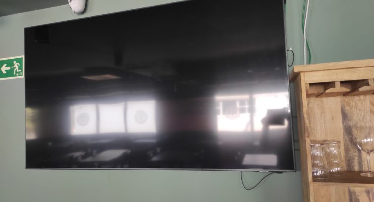 TV Samsung Negra