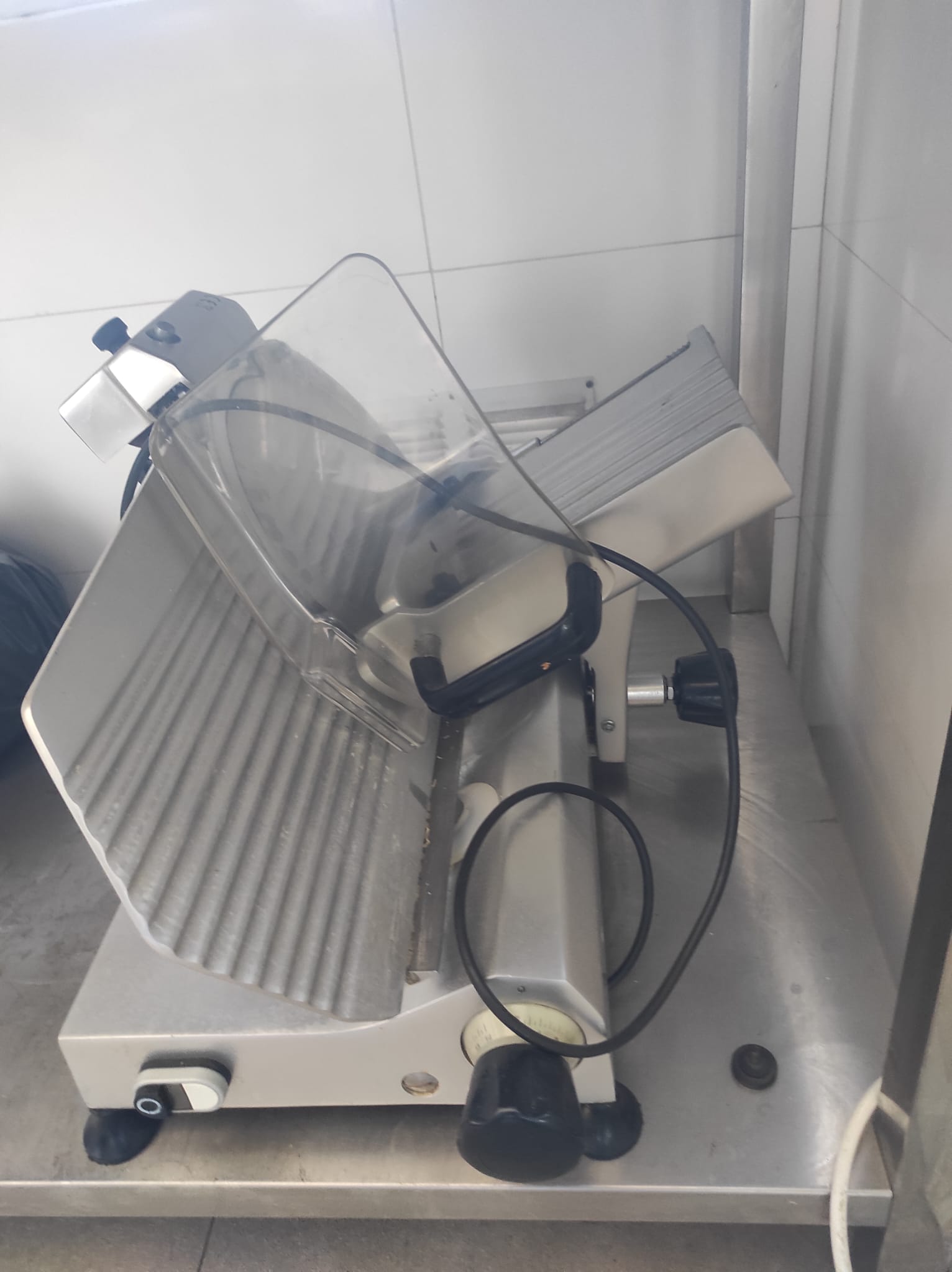 Cortadora de fiambres profesional