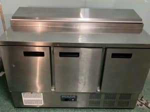 Mesa refrigerada profesional POLAR G605, 3 puertas